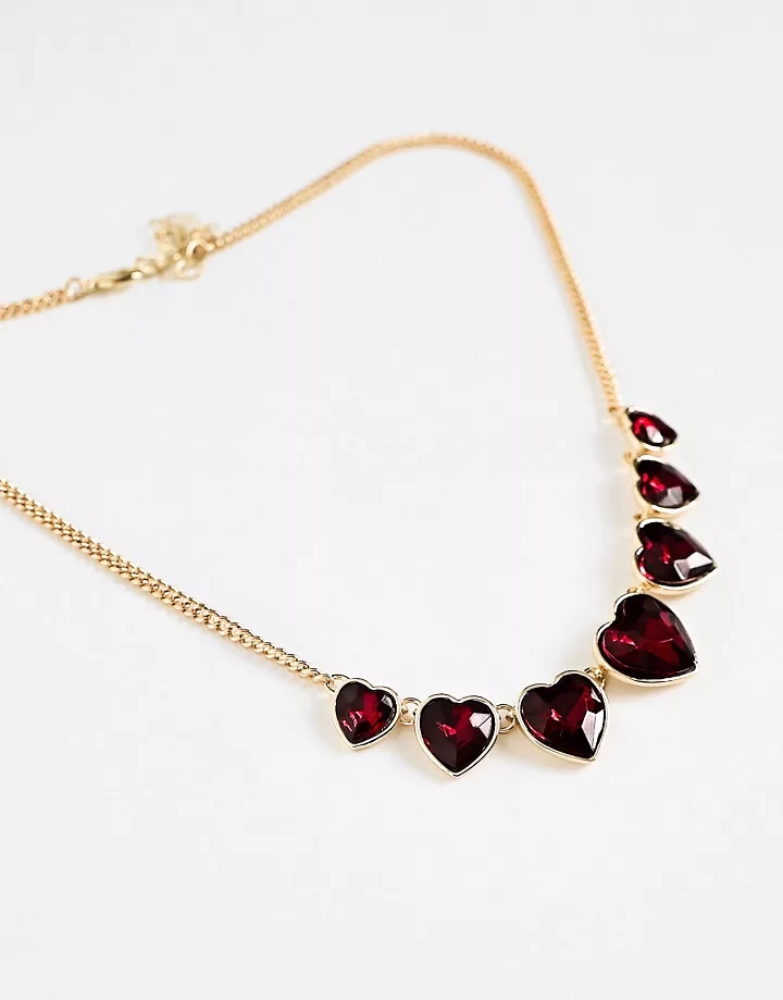 Collar dorado y rojo con diseño de corazones con gemas de True Decadence dorado HdqvdmQj